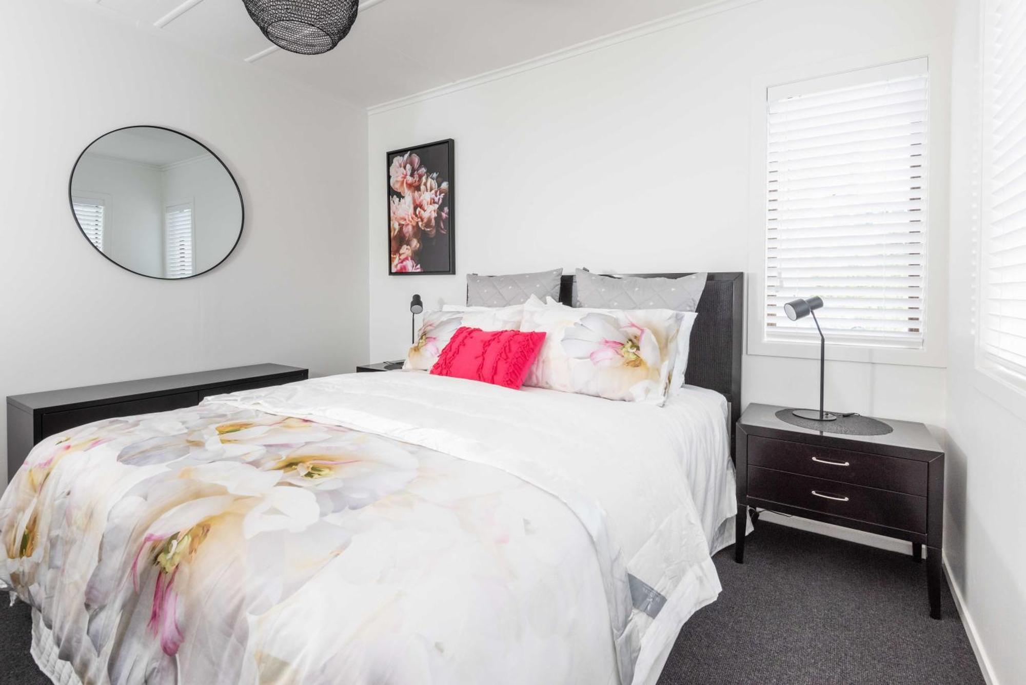 Awesome Beach House On Oceanview Road Mount Maunganui Bagian luar foto